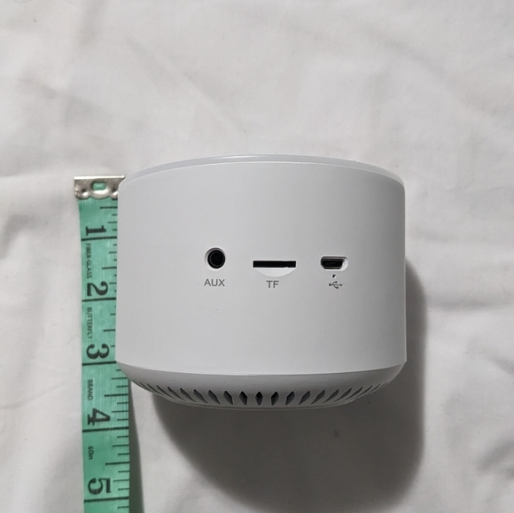 Axloie Mega Bluetooth Speaker - Picture 5 of 5